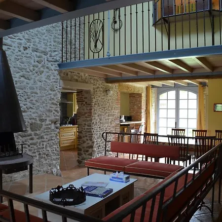 Holiday home Les Roses D'autan