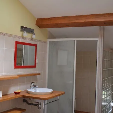 Les Roses D'autan Holiday home *